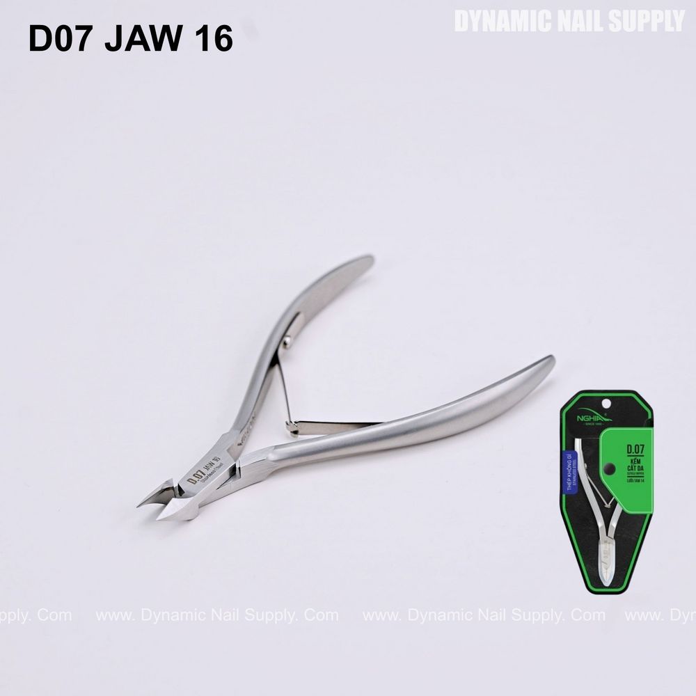 Jaw 16 Cuticle Nipper — Salon Workflow for Precise Prep